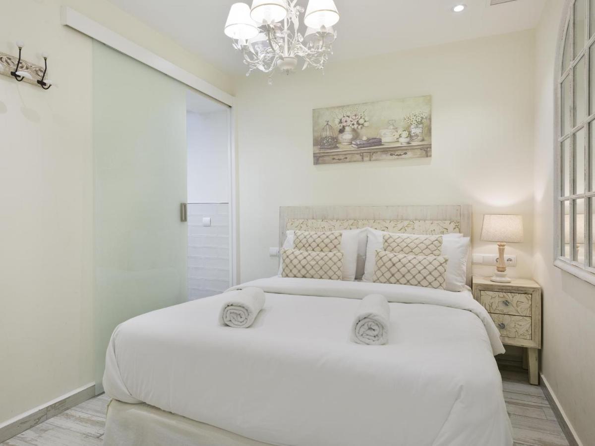 Sitges Spaces Mediterranean Apartments 5 Bedrooms, 4 Bathrooms, 75M2 Terrace, Centre Sitges- Sleeps 11 Esterno foto