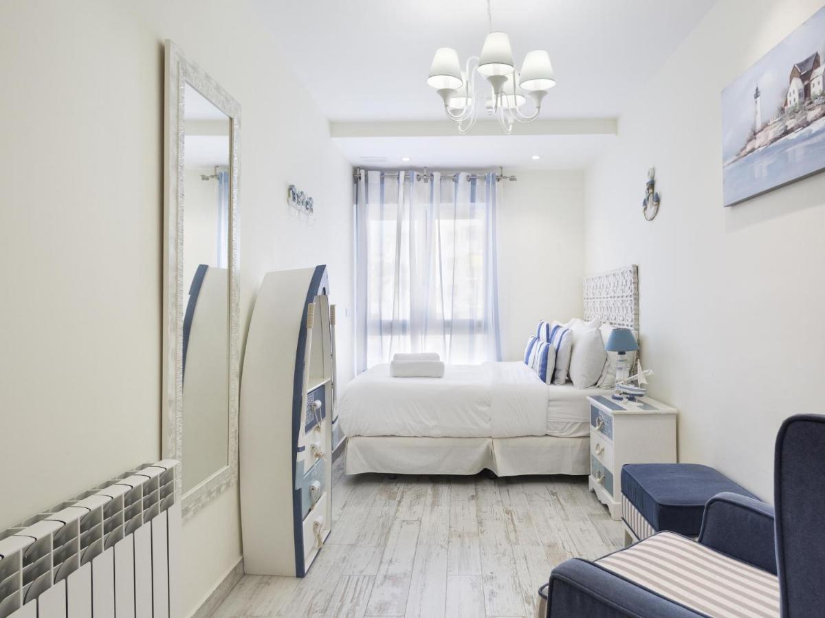 Sitges Spaces Mediterranean Apartments 5 Bedrooms, 4 Bathrooms, 75M2 Terrace, Centre Sitges- Sleeps 11 Esterno foto